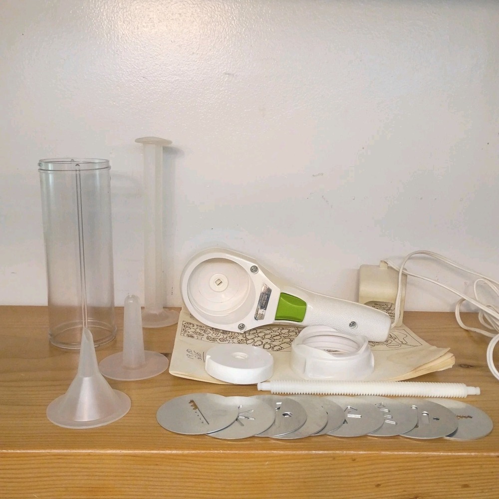 Vintage Sears Fun Gun Electric Cookie Pastry Press Super Shooter 9 Discs 3 Tips